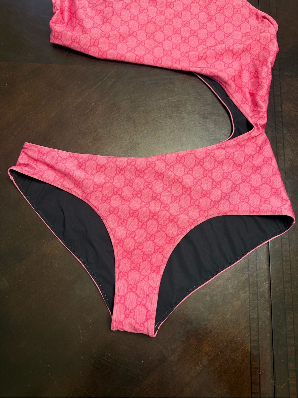 New Authentic Gucci GG Supreme Pink One Piece Swimsuit Size XL - Picture 2 of 15